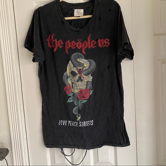 THE PEOPLE VS TEE - Picture 1 of 4